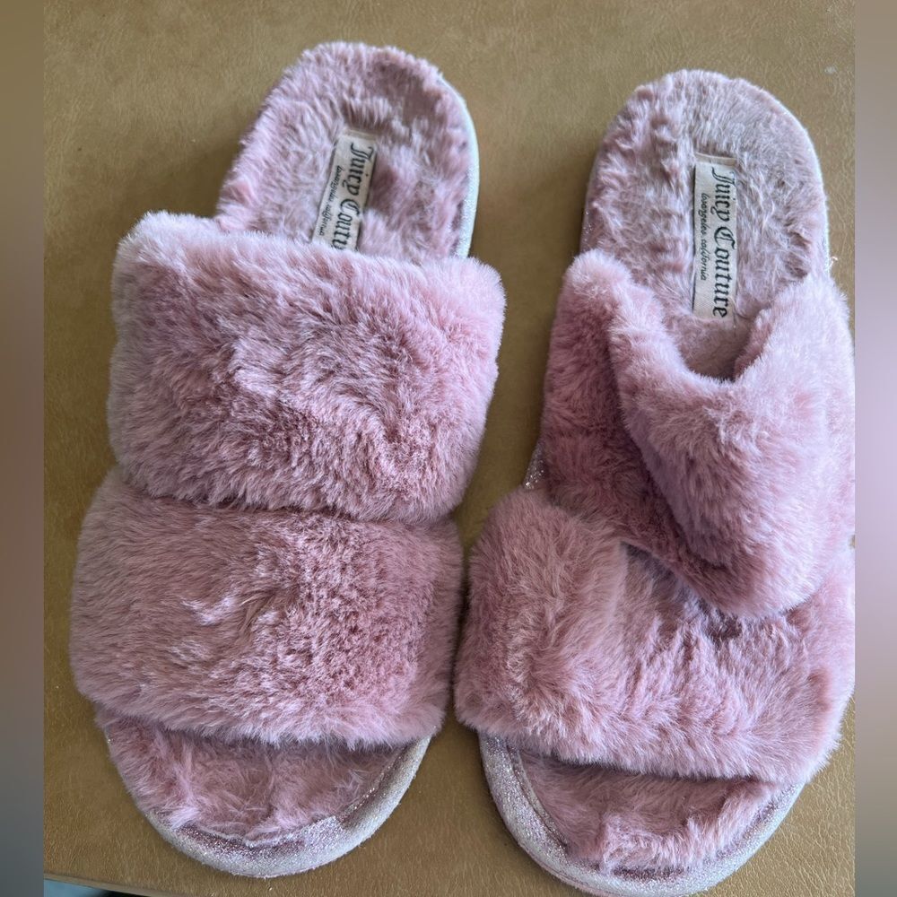 Gorgeous mauve Juicy Couture size L house slippers